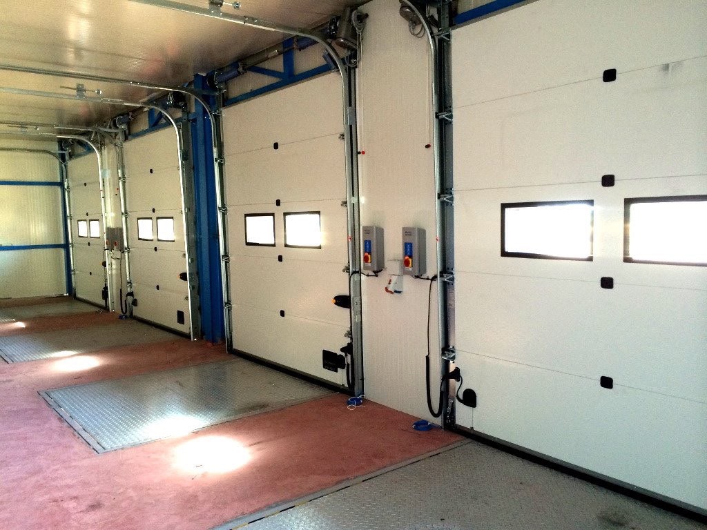 ΤΟΠΟΘΕΤΗΣΗ ΒΙΟΜΗΧΑΝΙΚΩΝ ΠΟΡΤΩΝ & ΡΑΜΠΩΝ ΣΤΗΝ ΕΤΑΙΡΕΙΑ ΒΙΟΛΑΝΤΑ